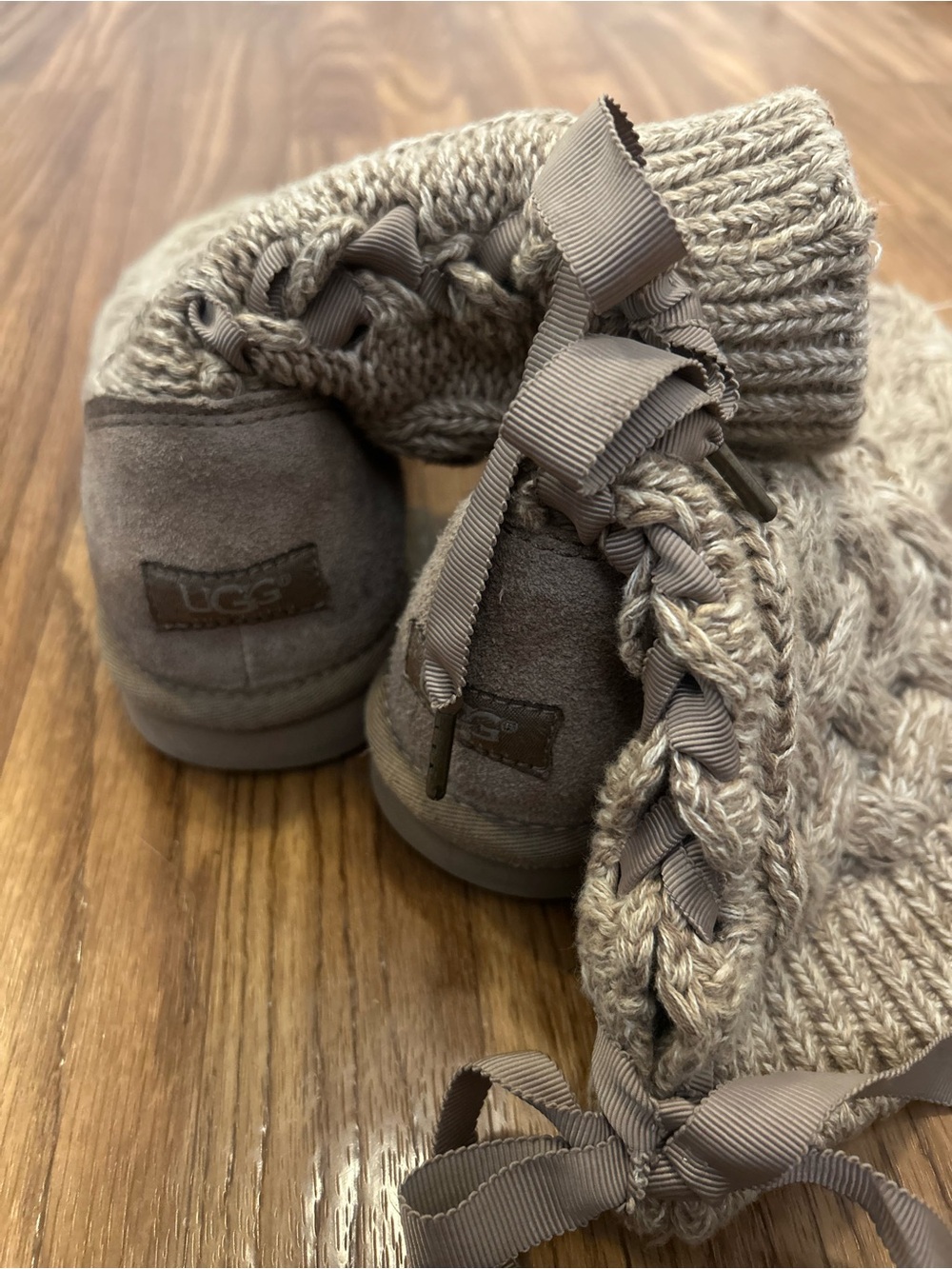 UGG Isla Cable Knit Boots Bow Cozy Oatmeal - Picture 9 of 12